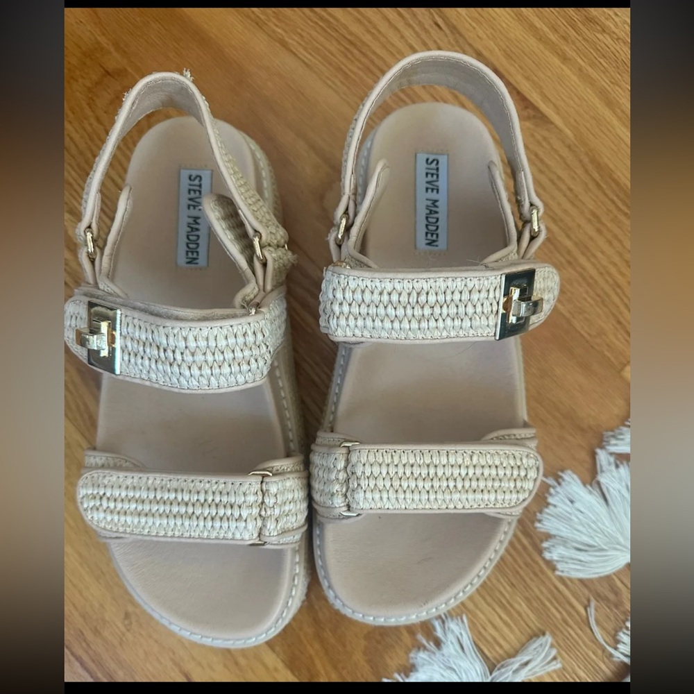 Steve Madden Bigmona Natural Raffia Sandals